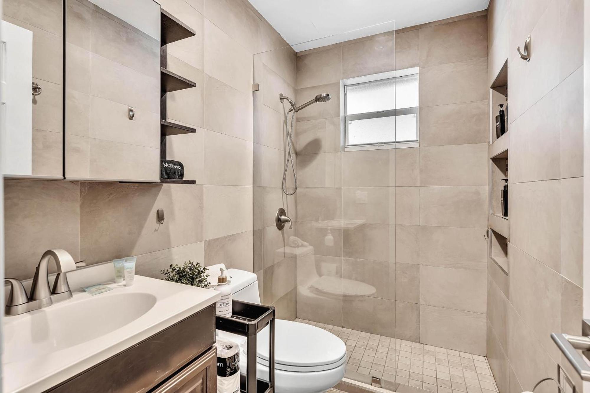 Estelo'S Place - Modern Townhouse With King Bed, Only 5 Min From The Airport! Miami Exterior foto
